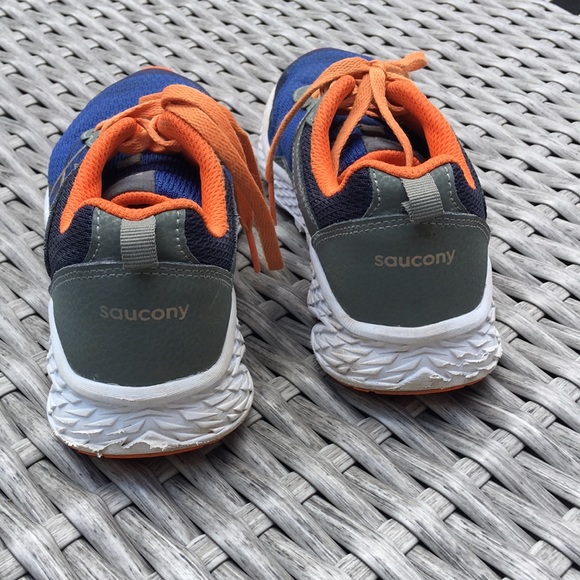 Saucony big kids running shoes - Picture 2 of 8